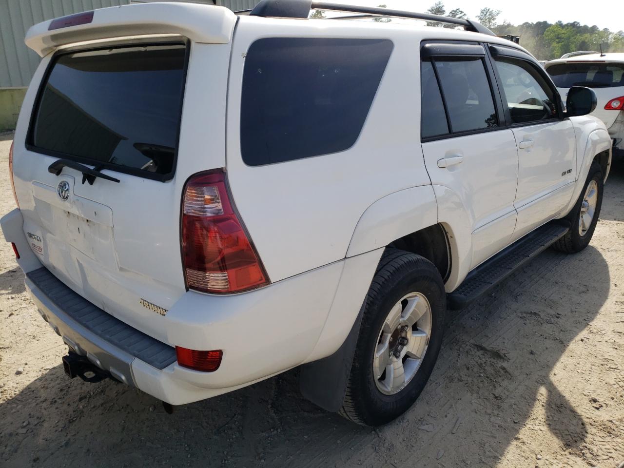Photo 4 from auction – 2004 TOYOTA 4RUNNER SR with VIN JTEBT14R248011504