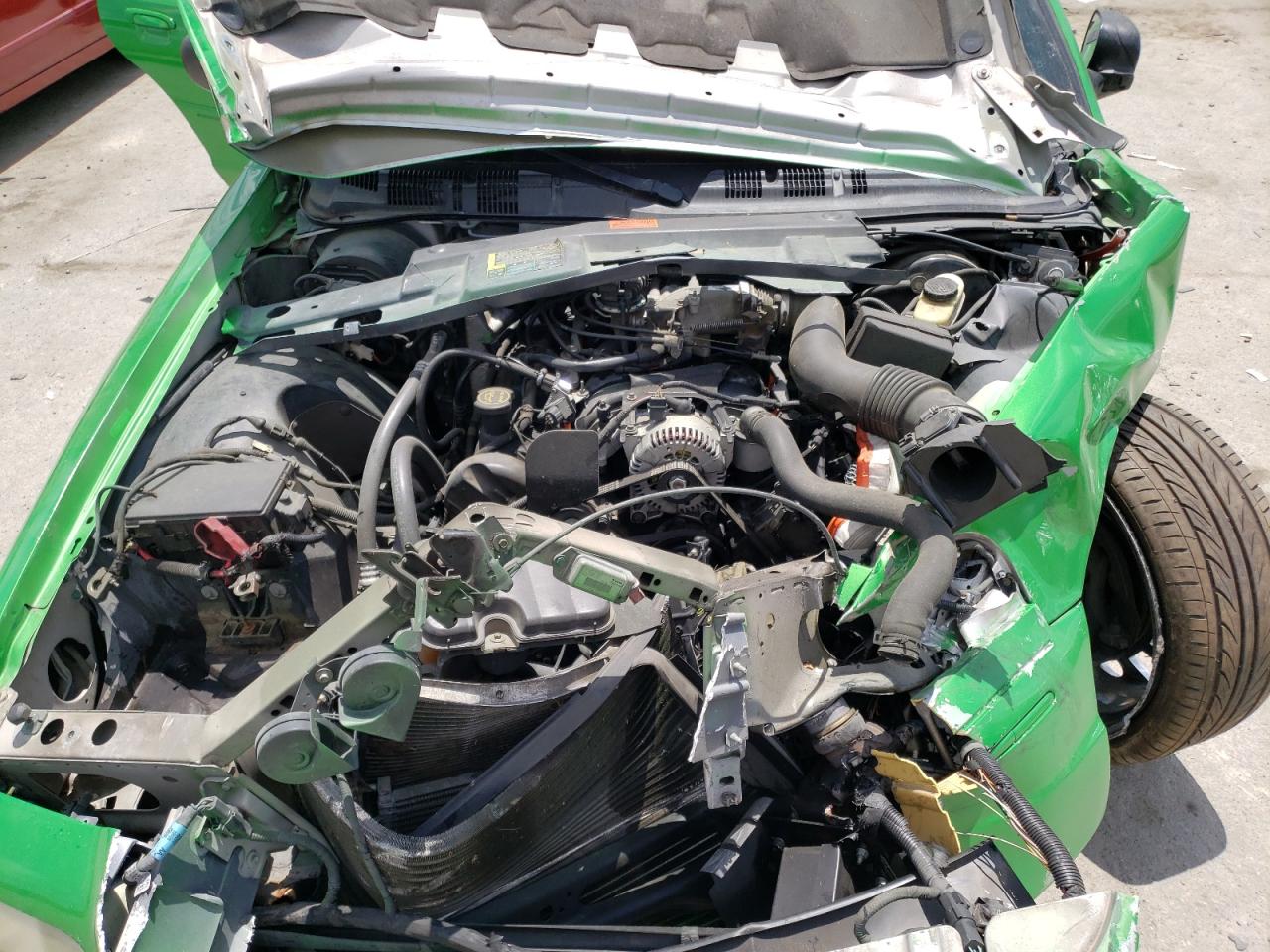 Photo 7 from auction – 2004 FORD CROWN VICT with VIN 2FAHP74W24X121695