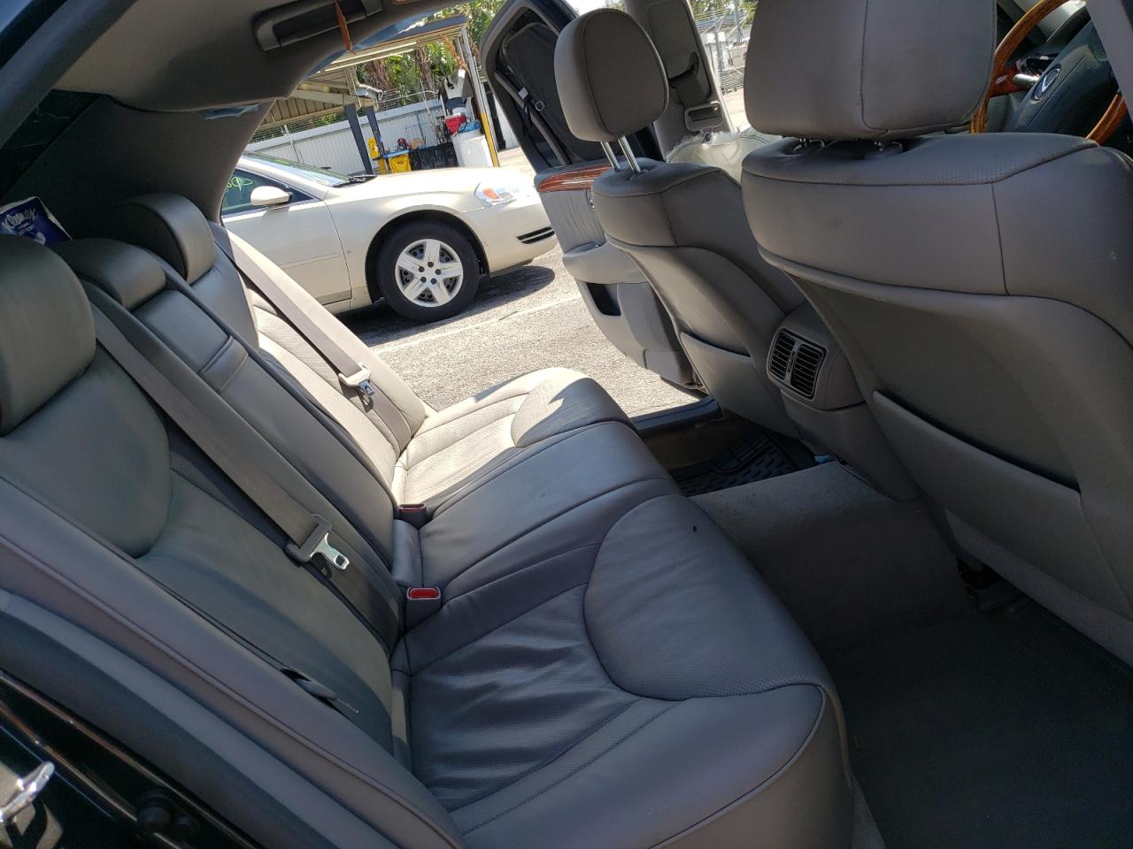 Photo 6 from auction – 2005 LEXUS LS 430 with VIN JTHBN36F755016552