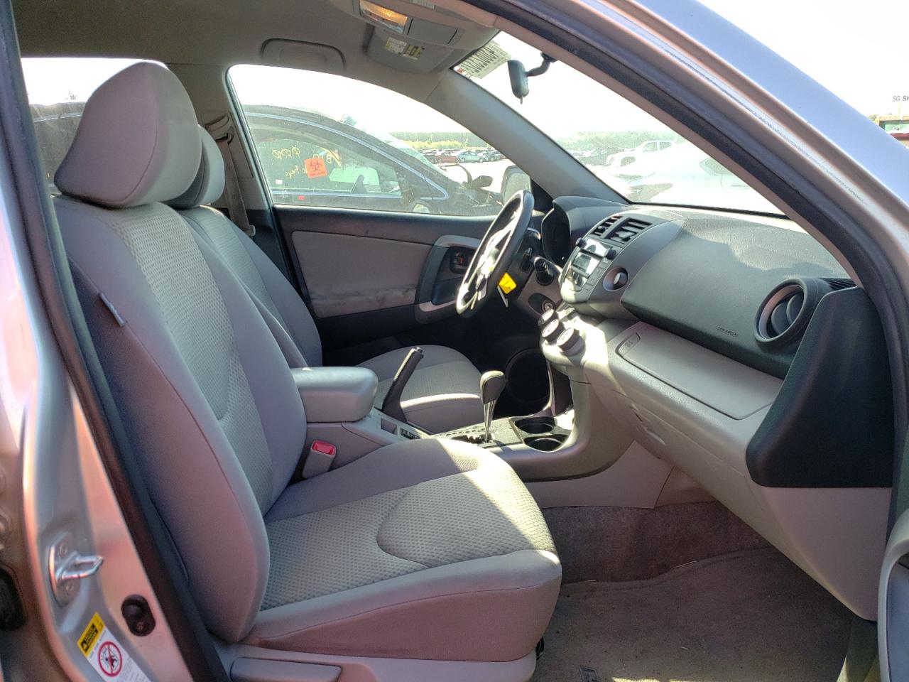 Photo 5 from auction – 2008 TOYOTA RAV4 with VIN JTMBK33VX86049453