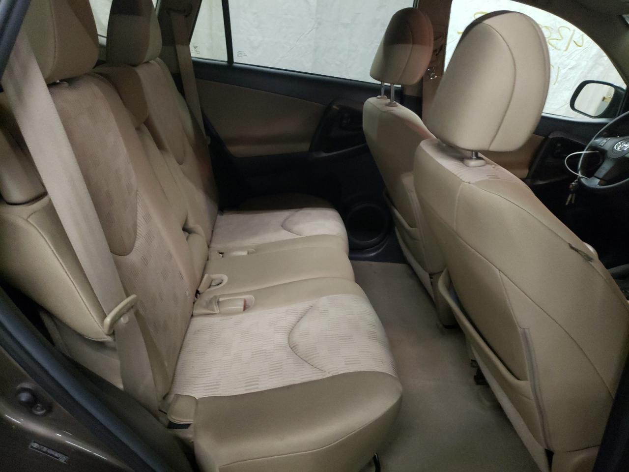 Photo 6 from auction – 2012 TOYOTA RAV4 with VIN 2T3BF4DV4CW260342