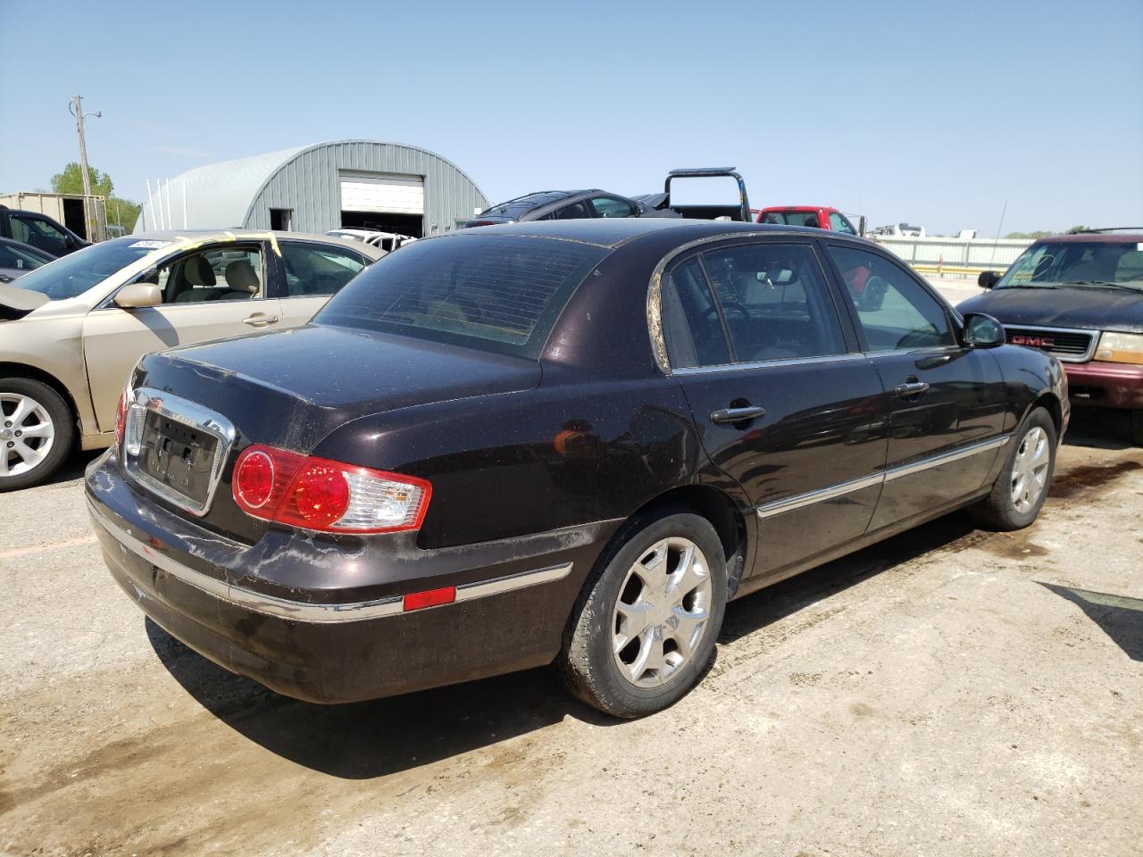 Photo 4 from auction – 2005 KIA AMANTI with VIN KNALD124555072813