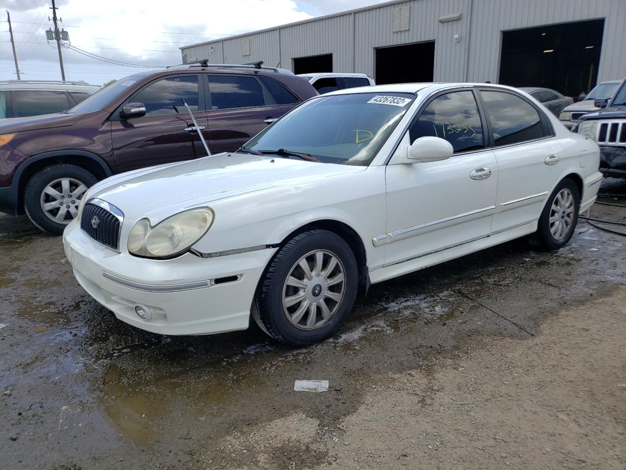 Photo 2 from auction – 2005 HYUNDAI SONOTA with VIN KMHWF35H75A120271