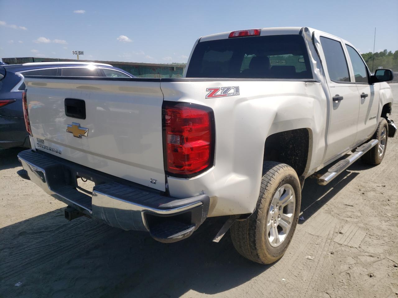 Photo 4 from auction – 2014 CHEVROLET SILVERADO with VIN 3GCUKREC5EG293349