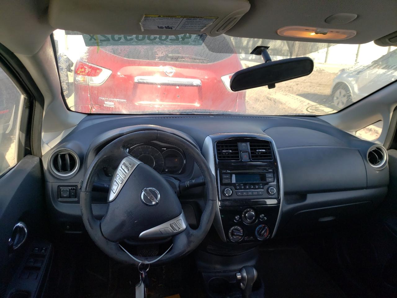 Photo 9 from auction – 2015 NISSAN VERSA NOTE with VIN 3N1CE2CP6FL444078