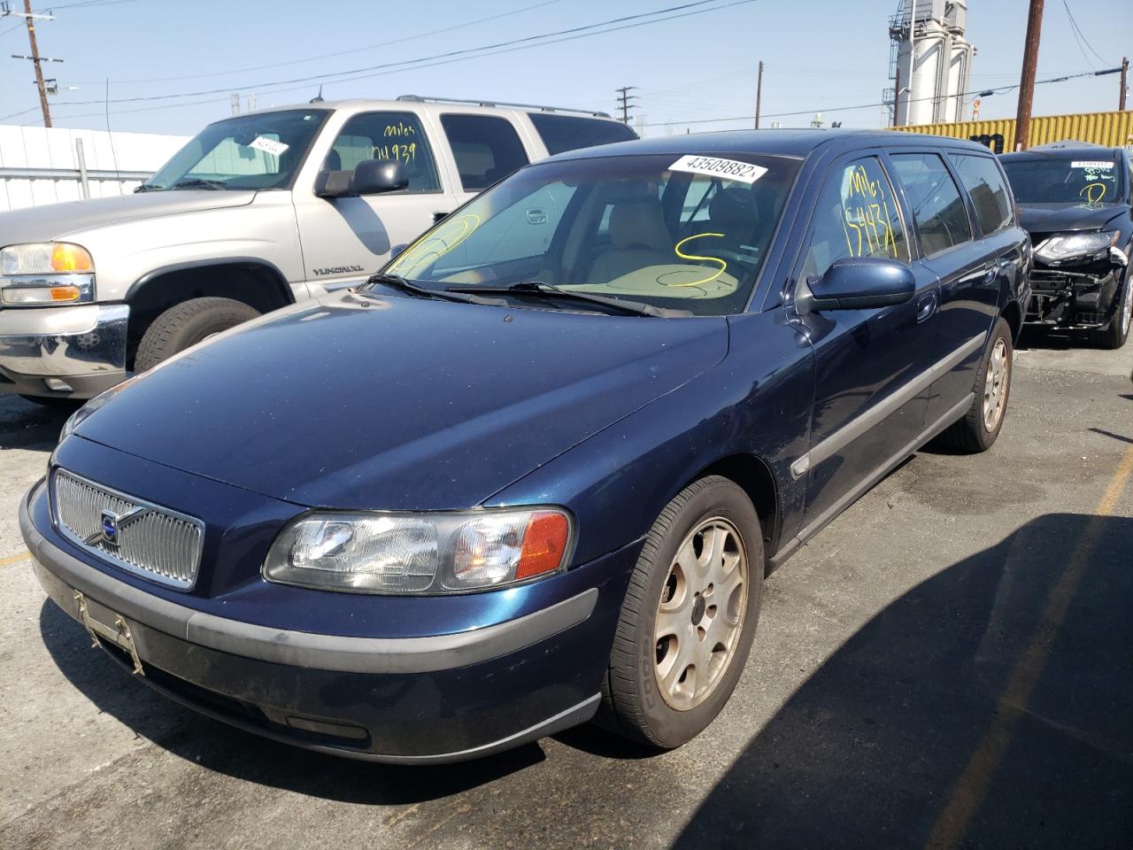 Photo 2 from auction – 2001 VOLVO V70 2.4T with VIN YV1SW58DX12055602