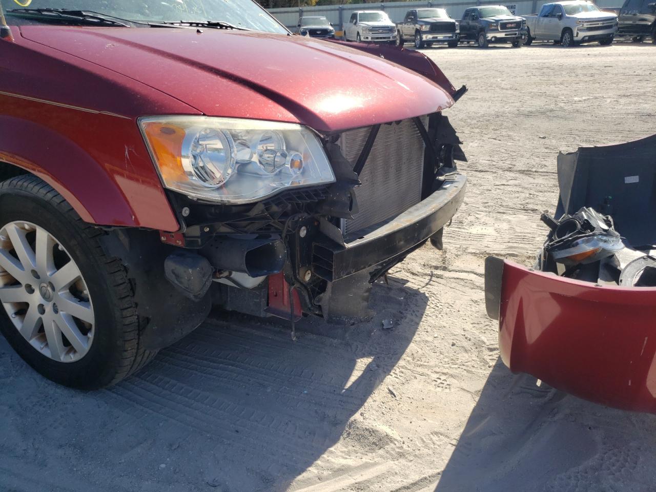 Photo 9 from auction – 2013 CHRYSLER TOWN & COU with VIN 2C4RC1BG8DR620153