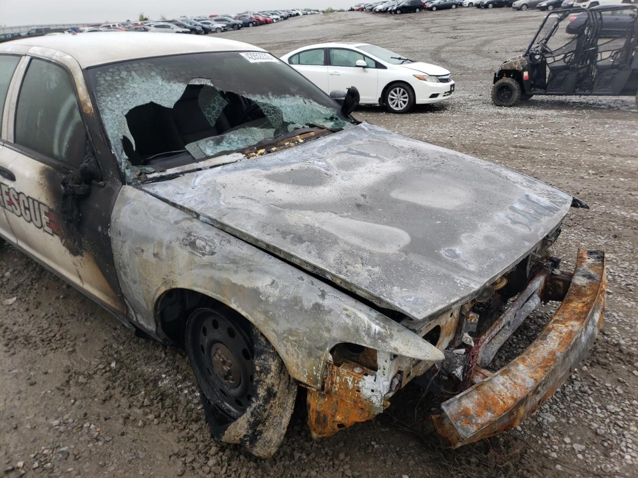 Photo 9 from auction – 2007 FORD CROWN VICT with VIN 2FAFP71WX7X112985
