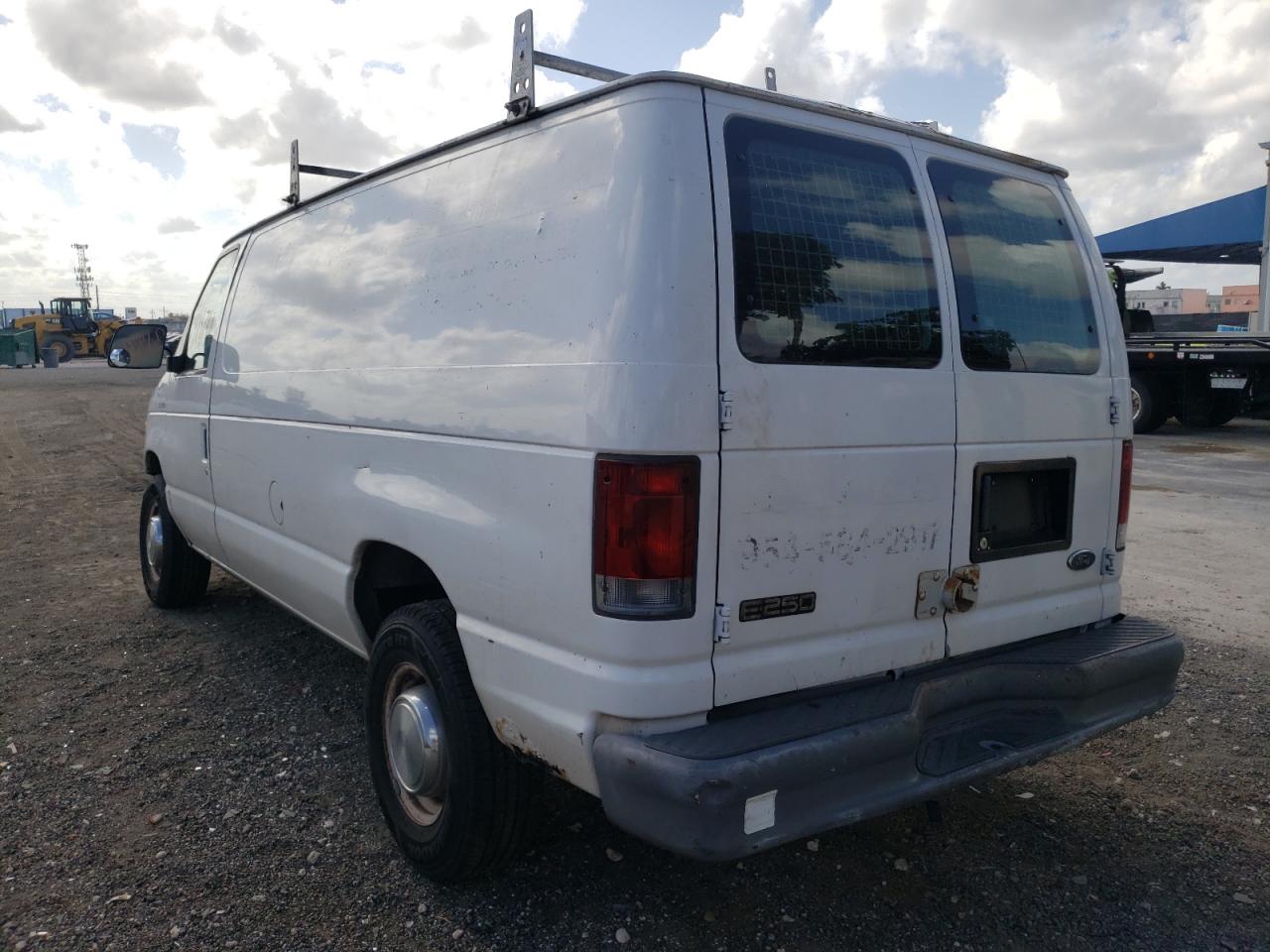 صورة رقم 3 من المزاد - 2004 FORD ECONOLINE مع VIN 1FTNE24W54HB36004