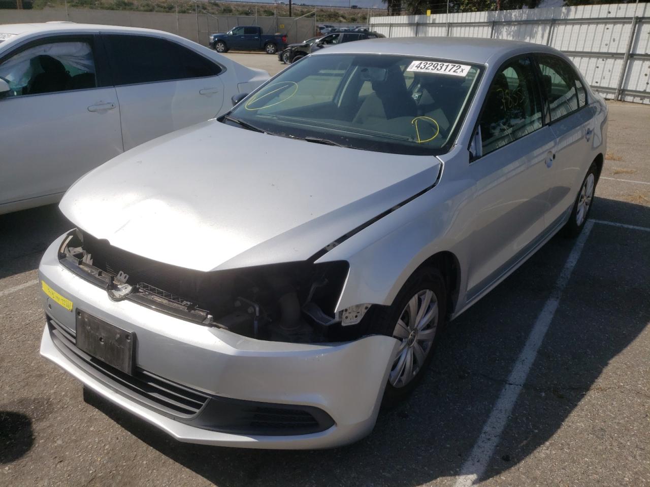 Photo 2 from auction – 2014 VOLKSWAGEN JETTA BASE with VIN 3VW2K7AJ3EM303178