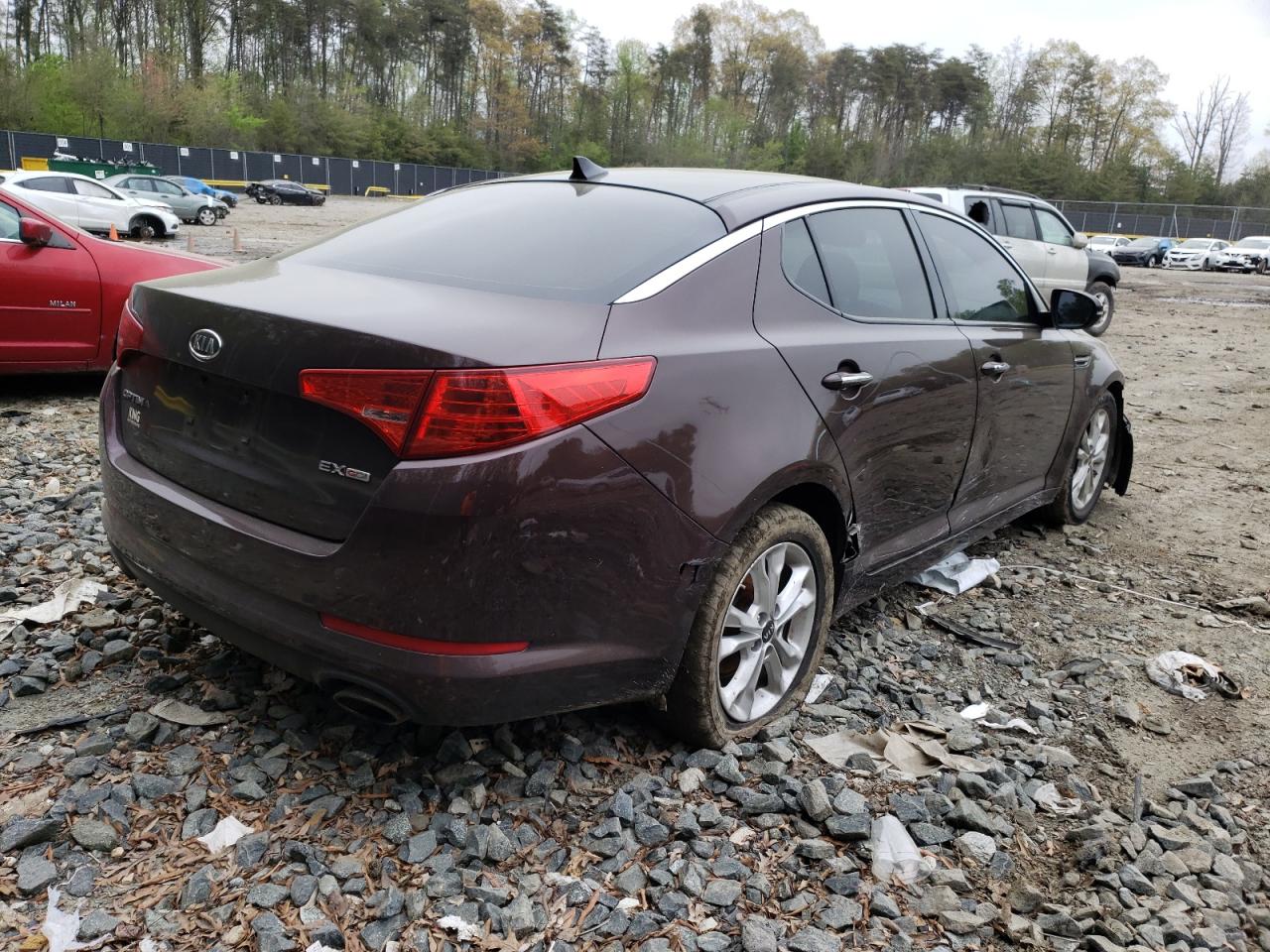Photo 4 from auction – 2011 KIA OPTIMA EX with VIN KNAGN4A76B5056014
