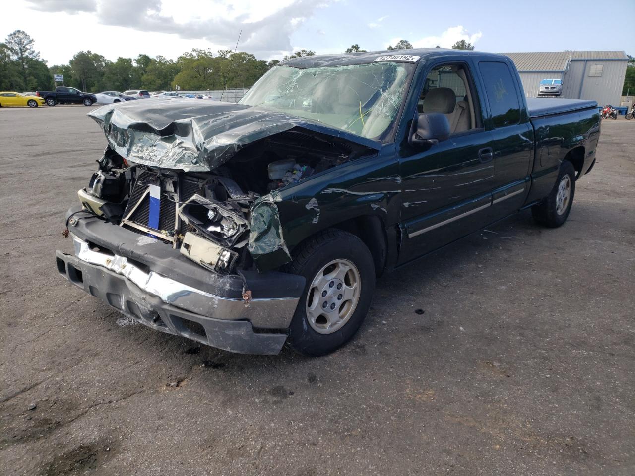 Photo 2 from auction – 2004 CHEVROLET SILVRK1500 with VIN 2GCEC19V941213718