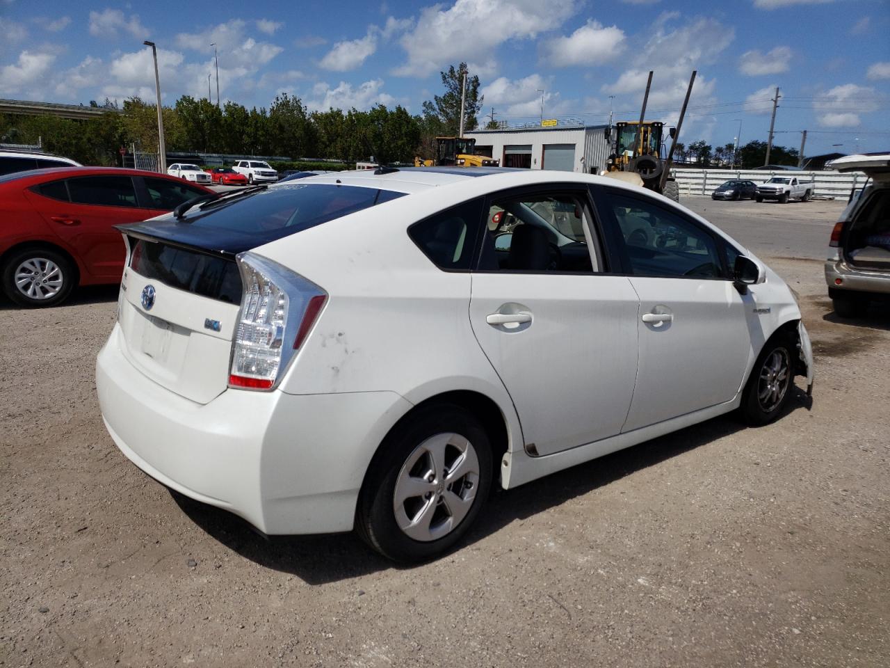 Photo 4 from auction – 2010 TOYOTA PRIUS with VIN JTDKN3DU2A0178292