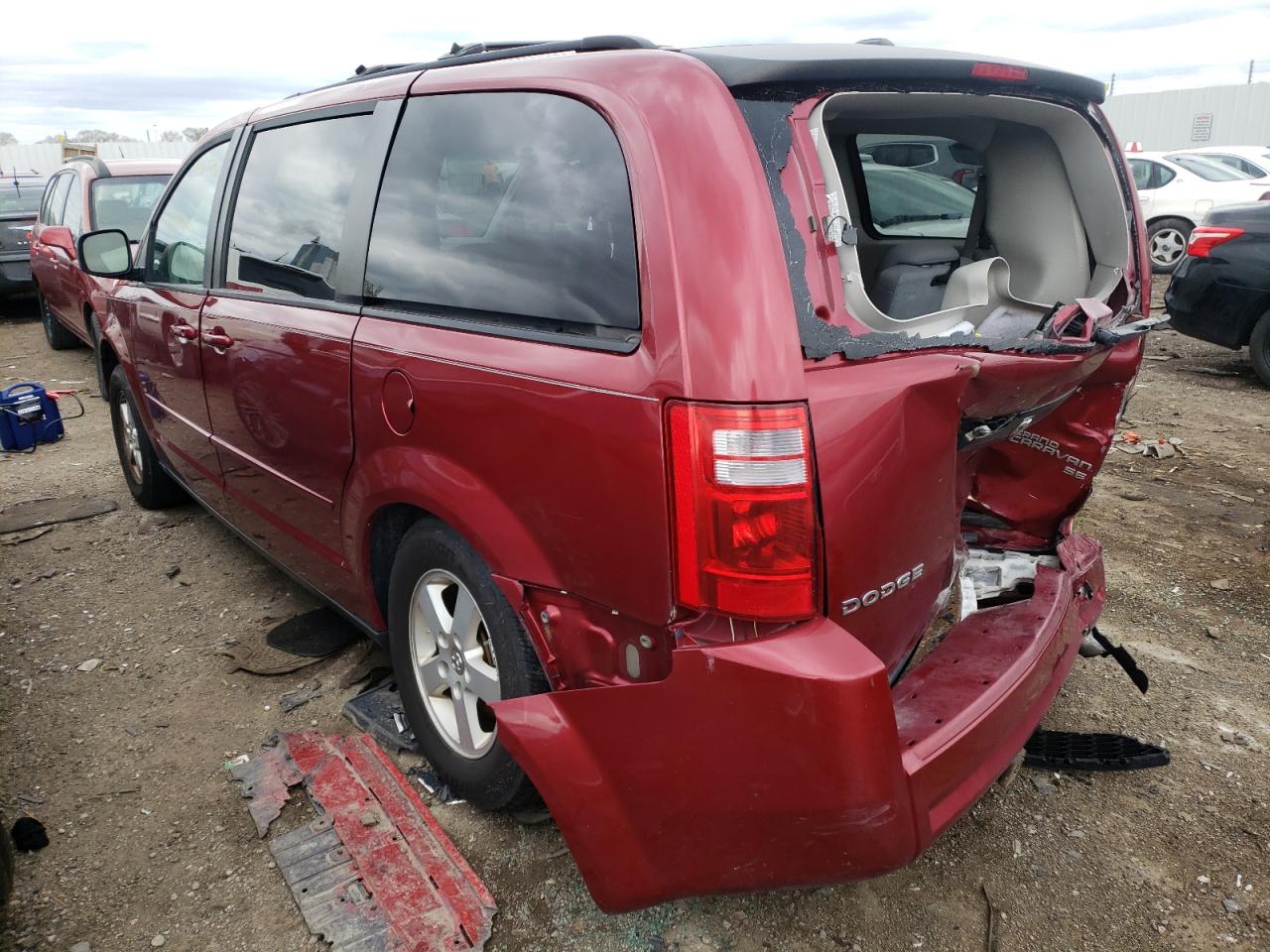 Photo 3 from auction – 2010 DODGE GRAND CARA with VIN 2D4RN3D11AR447718