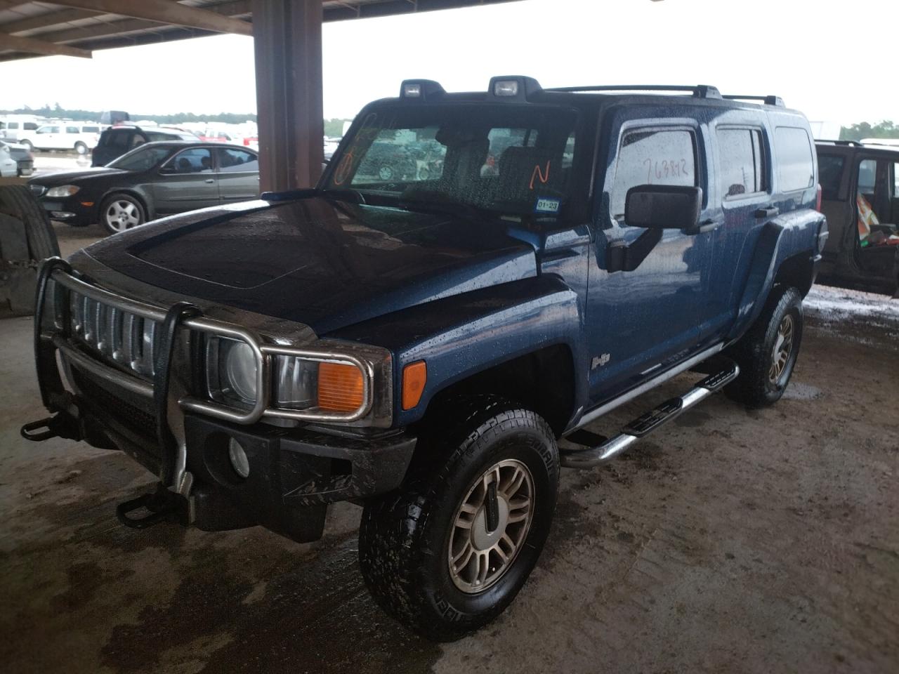 Photo 2 from auction – 2006 HUMMER H3 with VIN 5GTDN136568181558