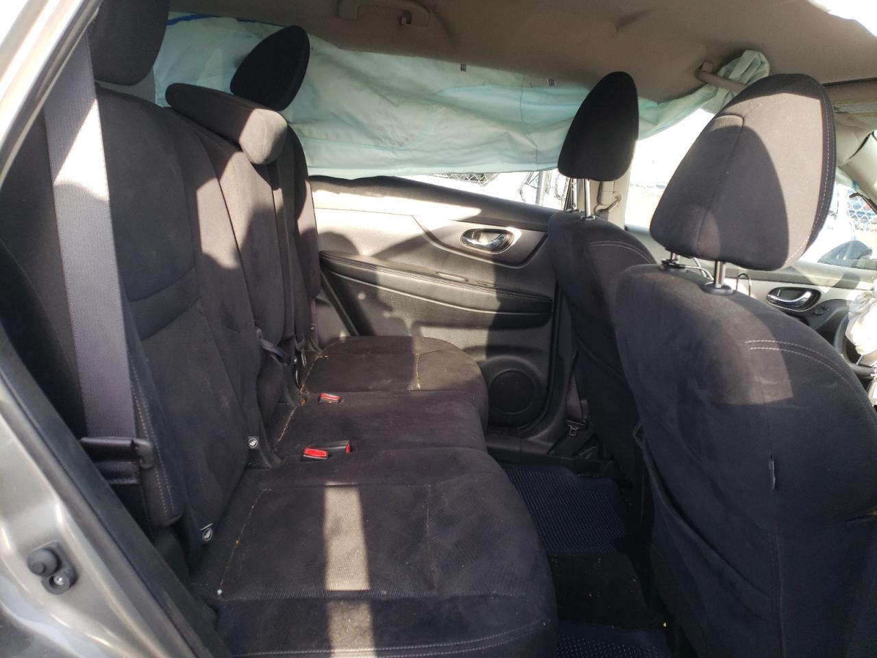 Photo 6 from auction – 2016 NISSAN ROGUE S with VIN JN8AT2MV0GW153857