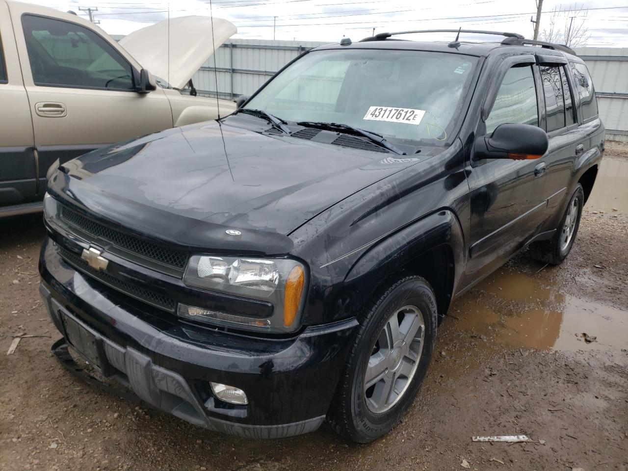 Photo 2 from auction – 2005 CHEVROLET TRAILBLAZE with VIN 1GNDT13S852281804