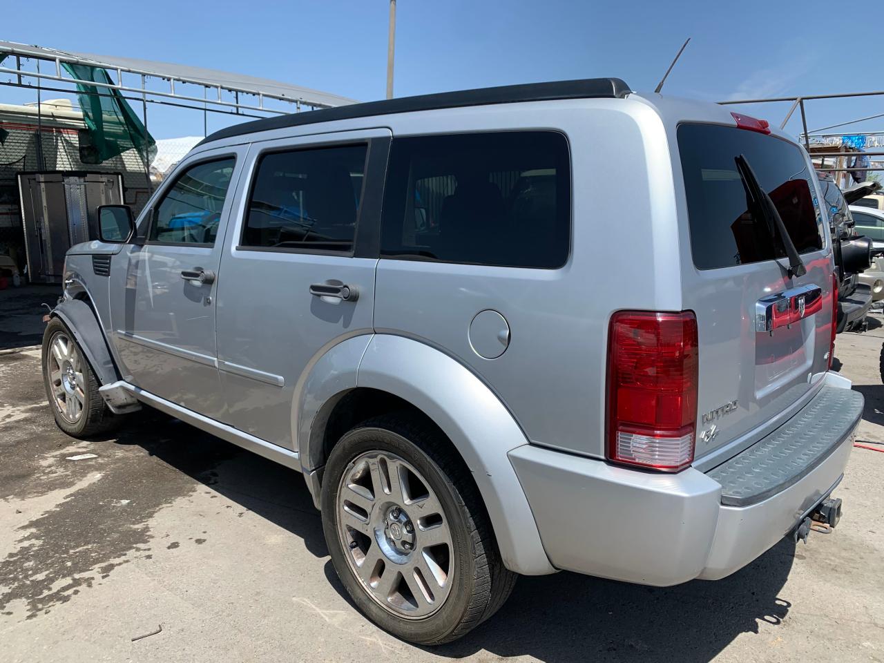 Photo 3 from auction – 2007 DODGE NITRO R/T with VIN 1D8GT58667W729446