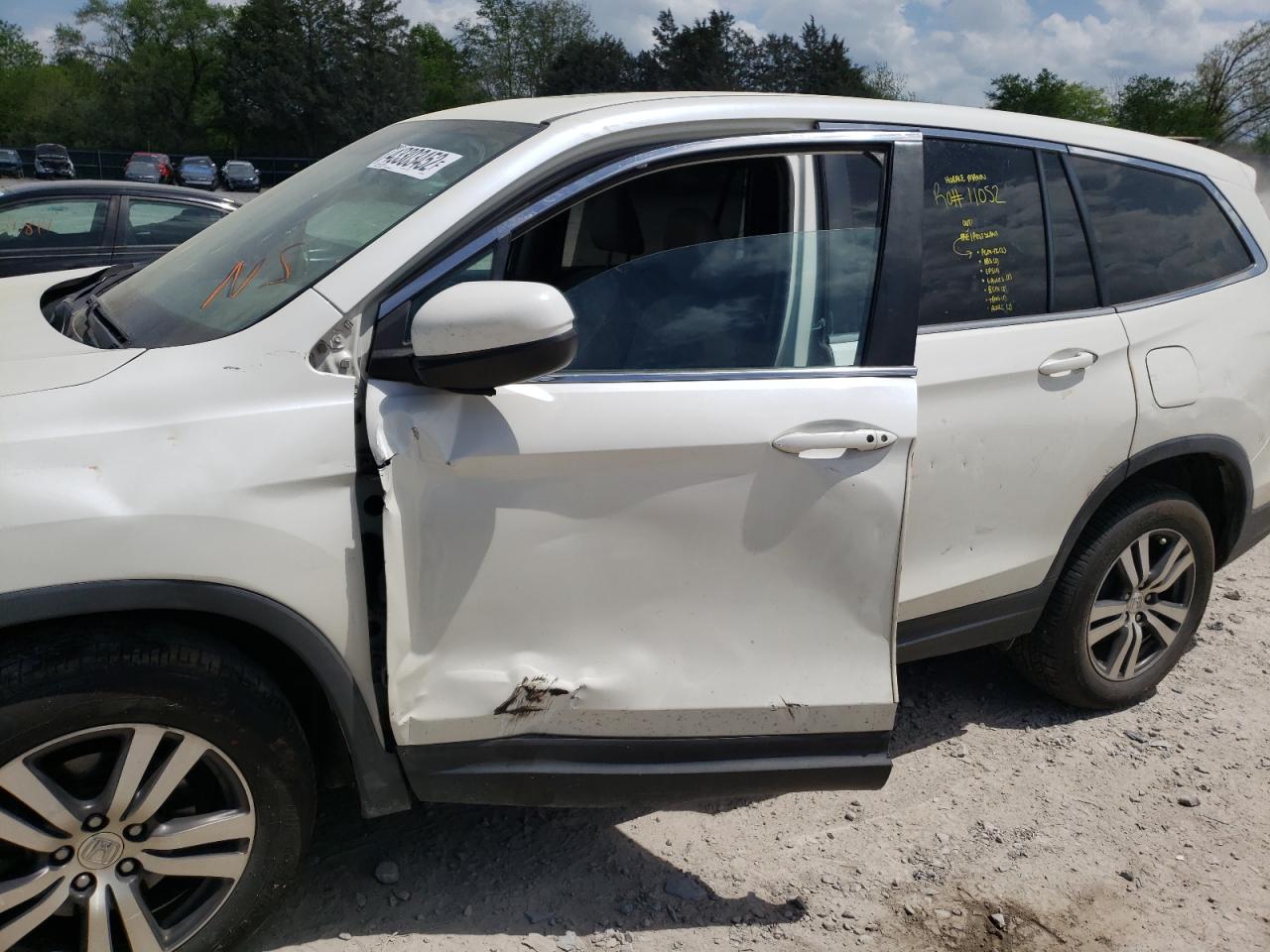 Photo 9 from auction – 2016 HONDA PILOT EXL with VIN 5FNYF5H87GB025675