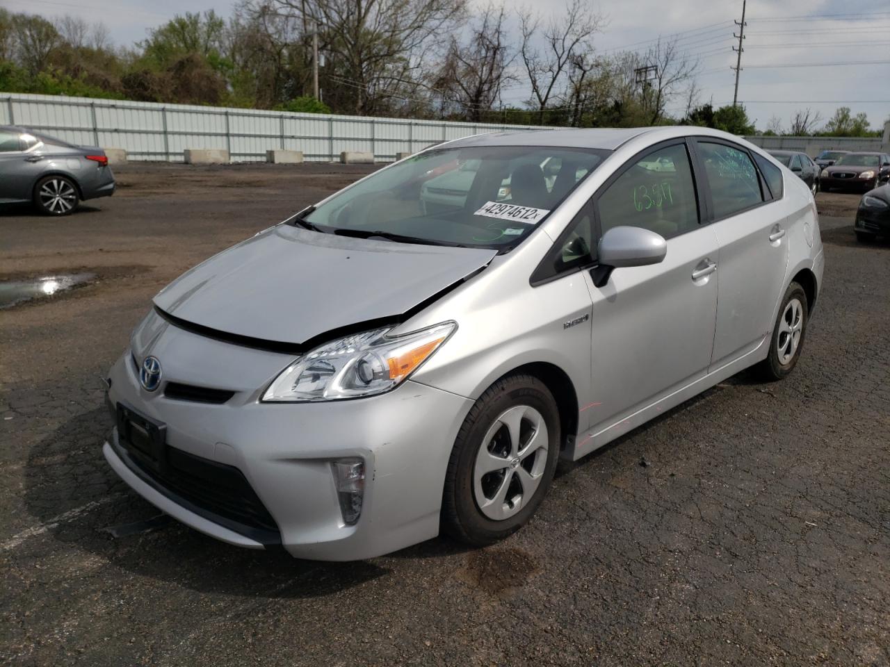 Photo 2 from auction – 2014 TOYOTA PRIUS with VIN JTDKN3DU7E0387453