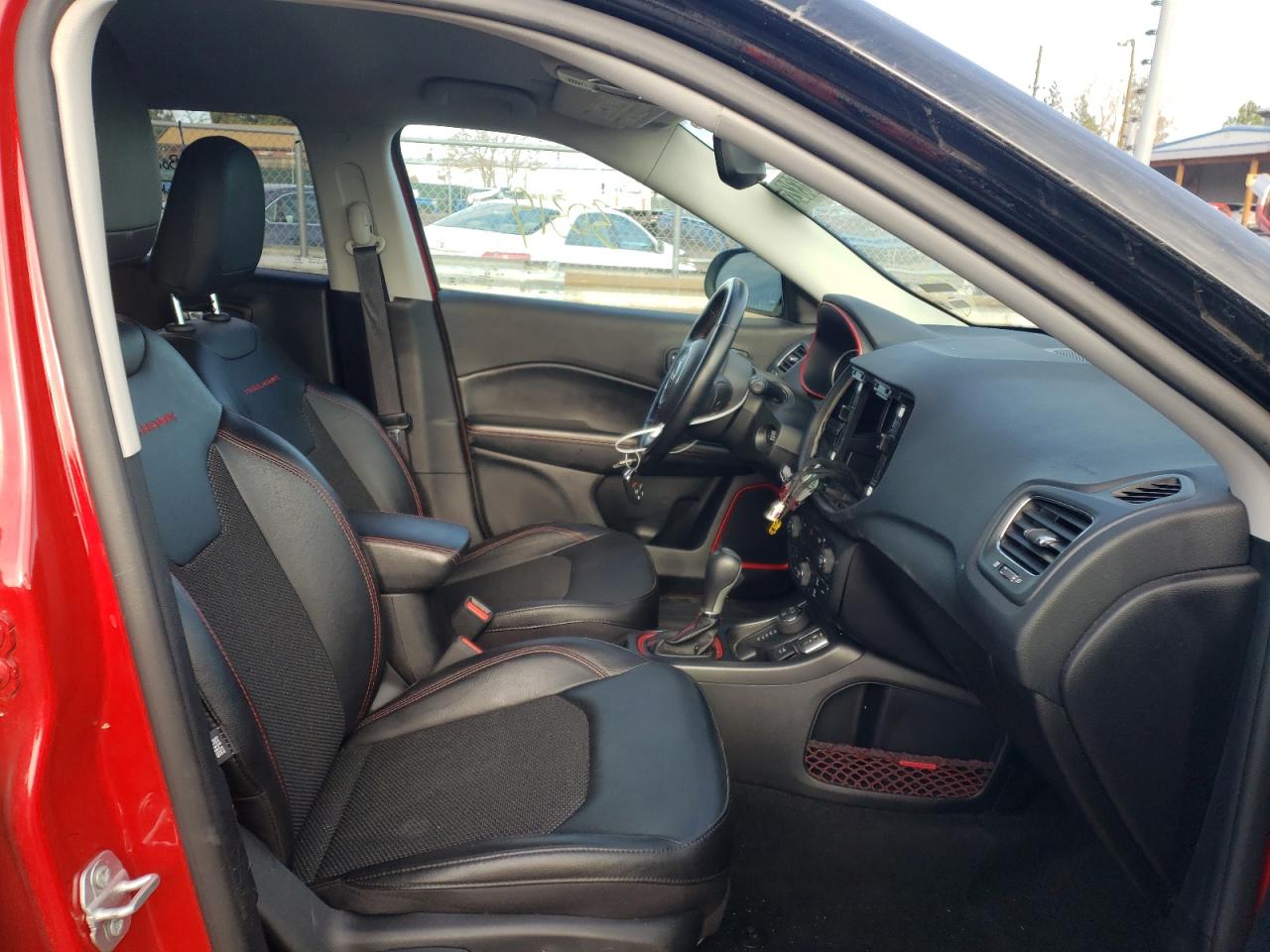 Photo 5 from auction – 2020 JEEP COMPASS TR with VIN 3C4NJDDB7LT151396