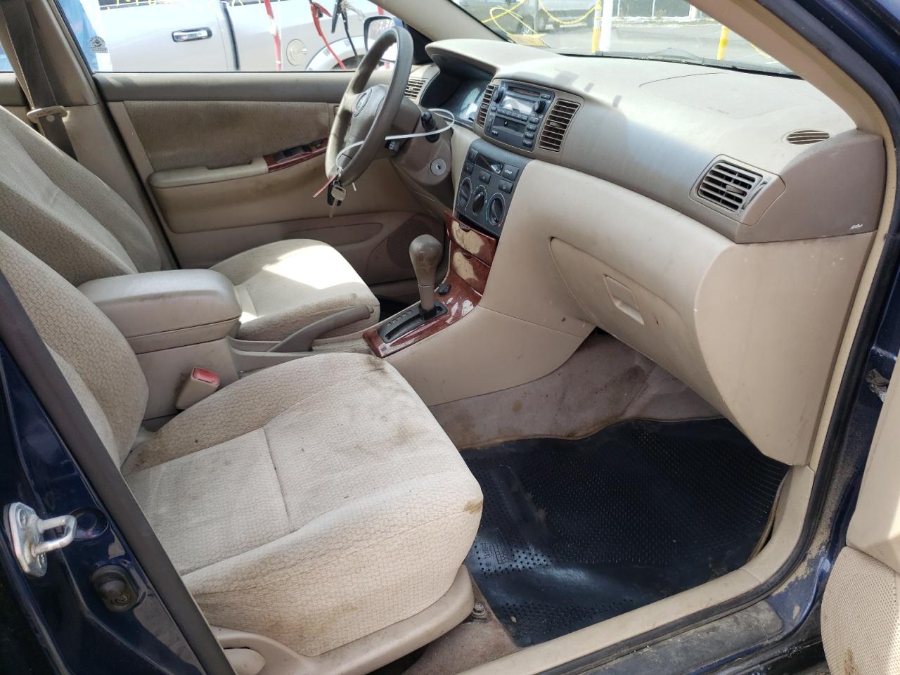 Photo 5 from auction – 2004 TOYOTA COROLLA CE with VIN JTDBR32EX40052119