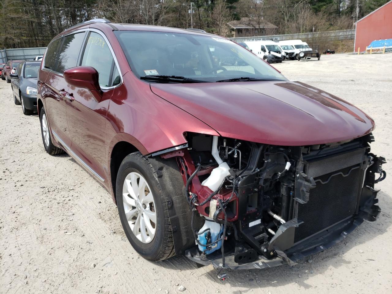 CHRYSLER PACIFICA T 2018 مع رقم تعريف المركبة 2C4RC1BG9JR280748 - صورة من المزاد