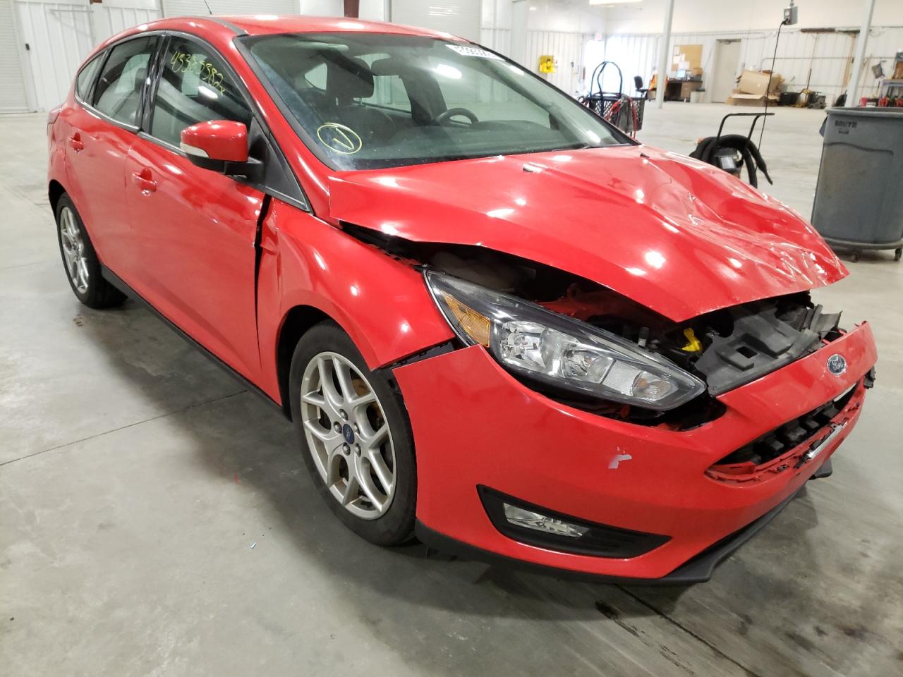 Foto 1 de la subasta – 2015 FORD FOCUS SE con VIN 1FADP3K24FL302689