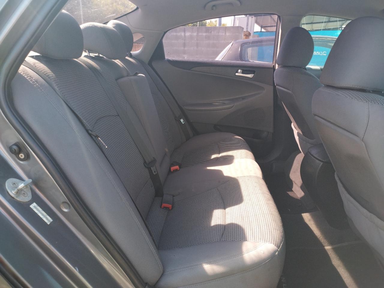 Photo 6 from auction – 2011 HYUNDAI SONATA GLS with VIN 5NPEB4AC3BH029899