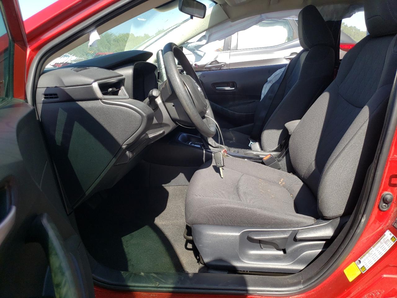 Photo 5 from auction – 2021 TOYOTA COROLLA LE with VIN 5YFEPMAE7MP183086