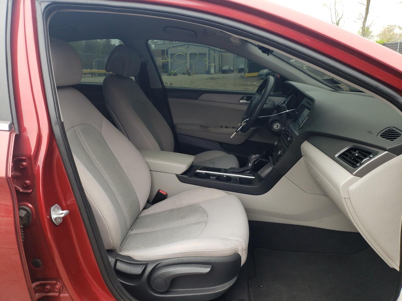 Photo 5 from auction – 2016 HYUNDAI SONATA SE with VIN 5NPE24AFXGH335743