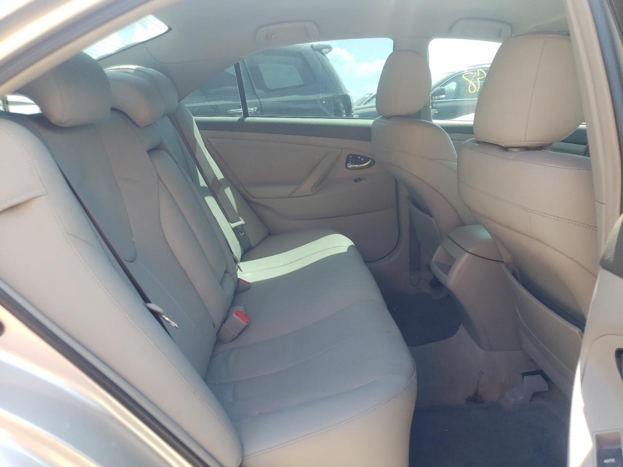 Photo 6 from auction – 2011 TOYOTA CAMRY BASE with VIN 4T1BF3EK1BU148412