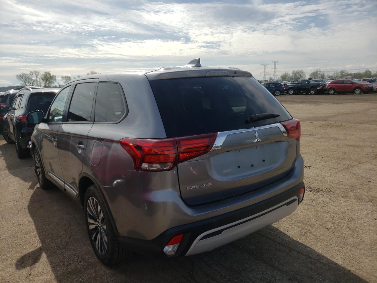 Photo 3 from auction – 2020 MITSUBISHI OUTLANDER with VIN JA4AD2A33LZ046588