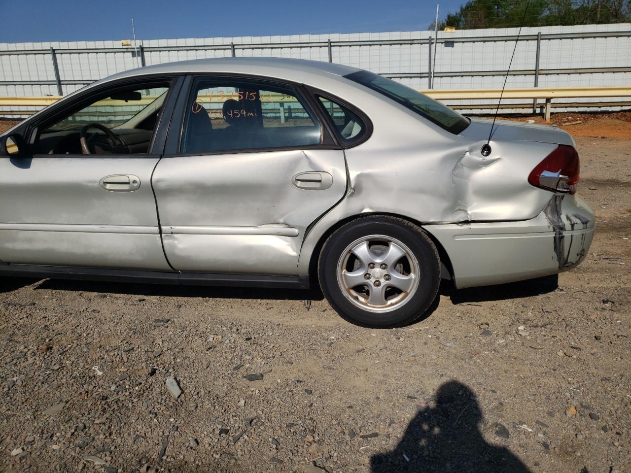 Photo 9 from auction – 2005 FORD TAURUS SE with VIN 1FAFP53285A156147