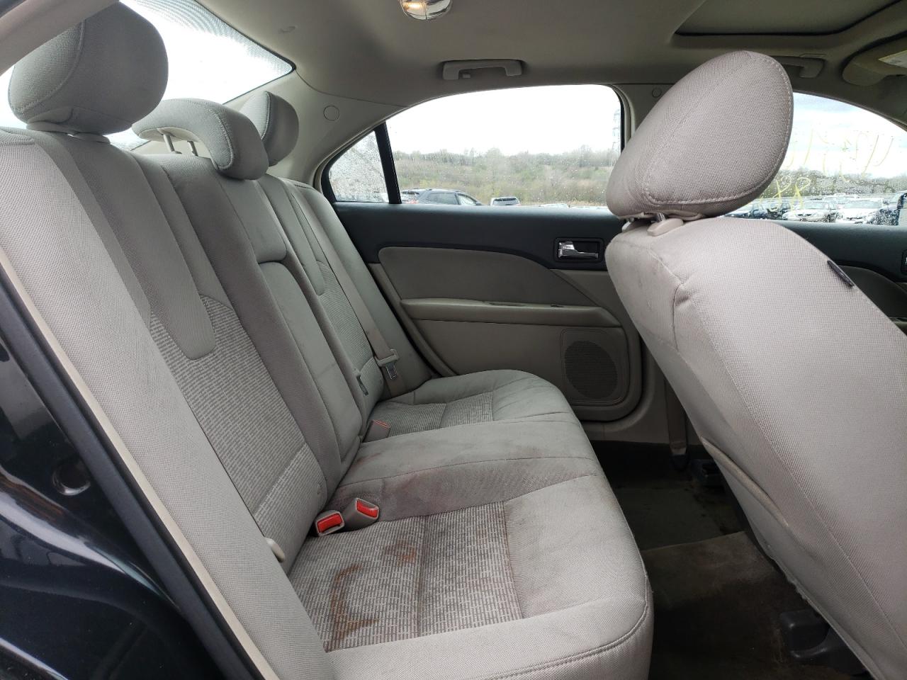 Photo 6 from auction – 2011 FORD FUSION SE with VIN 3FAHP0HA6BR158783