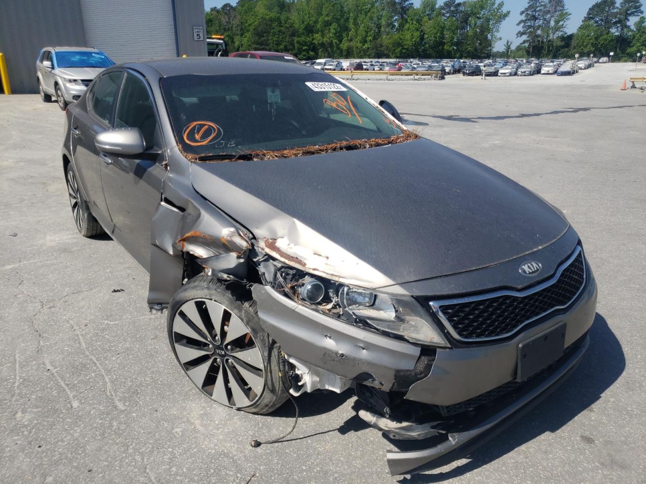 KIA OPTIMA SX 2013 with VIN 5XXGR4A67DG235885 - Photo from auction