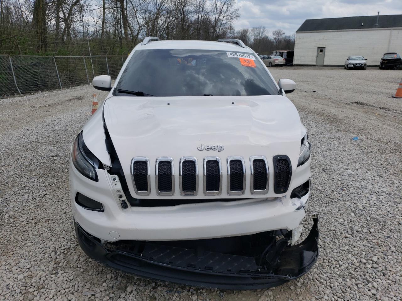 Photo 7 from auction – 2014 JEEP CHEROKEE L with VIN 1C4PJLCB4EW249576