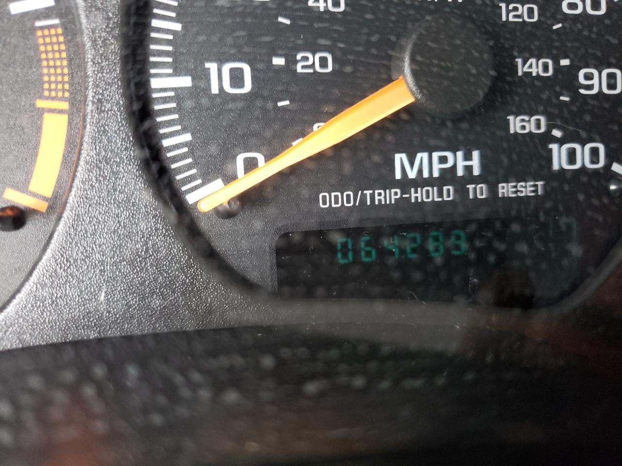 Photo 8 from auction – 2002 GMC SONOMA with VIN 1GTCS19W028110054