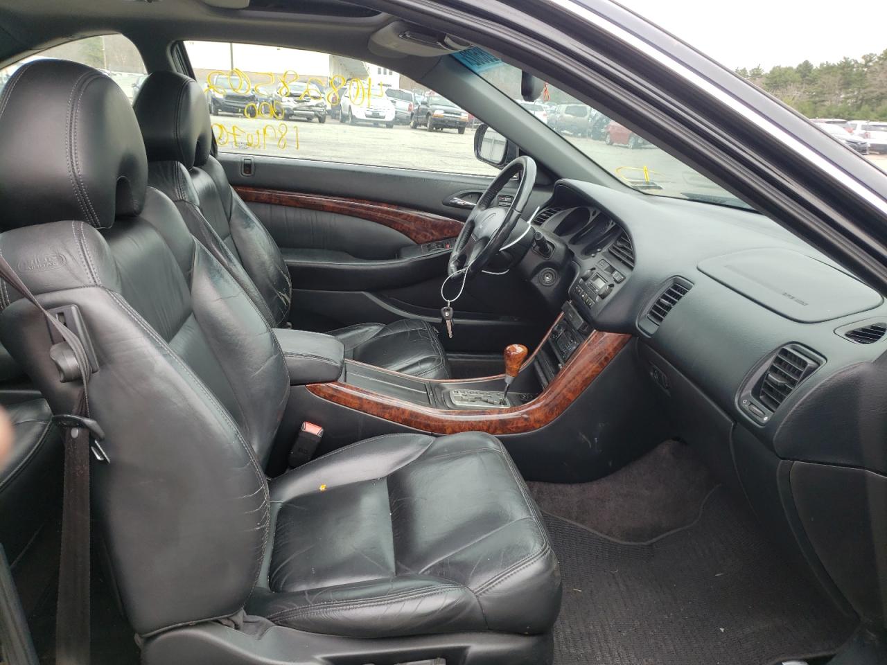 Photo 5 from auction – 2001 ACURA 3.2CL with VIN 19UYA42431A009201