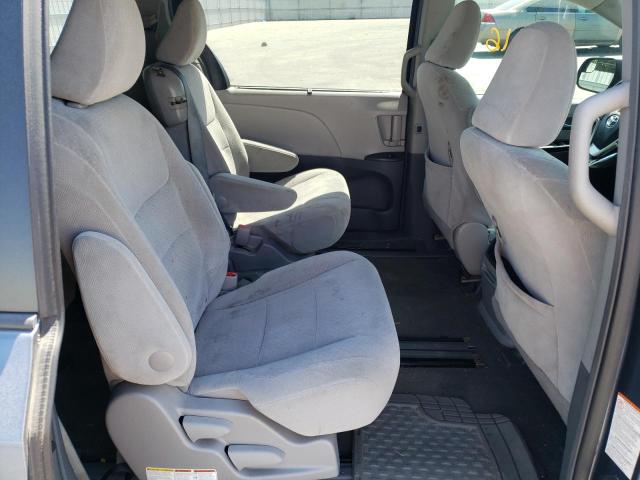 Photo 6 from auction – 2015 TOYOTA SIENNA LE with VIN 5TDKK3DC1FS534400