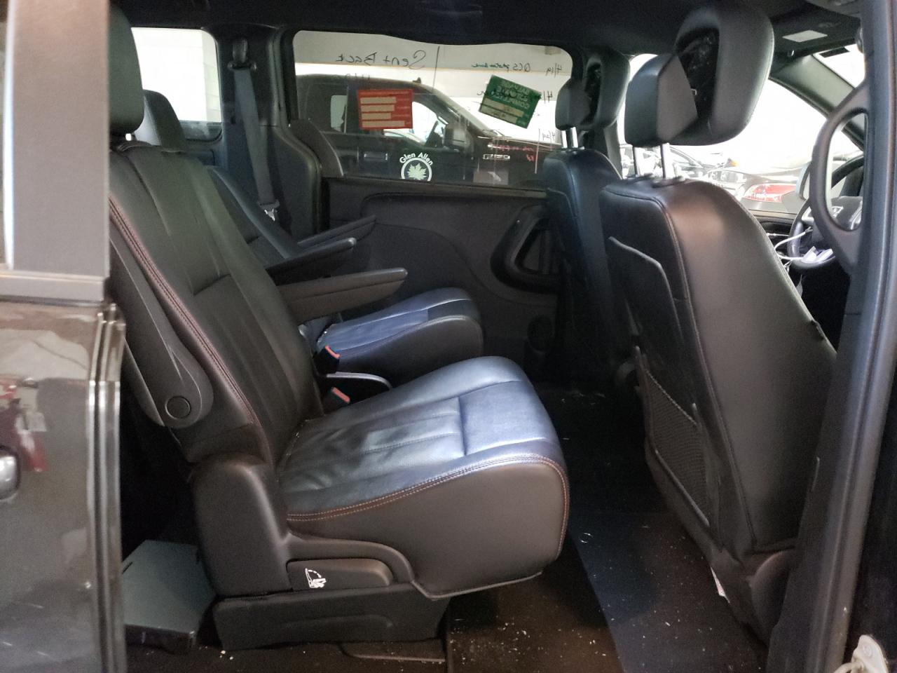 Photo 6 from auction – 2019 DODGE GRAND CARA with VIN 2C4RDGEG3KR636981