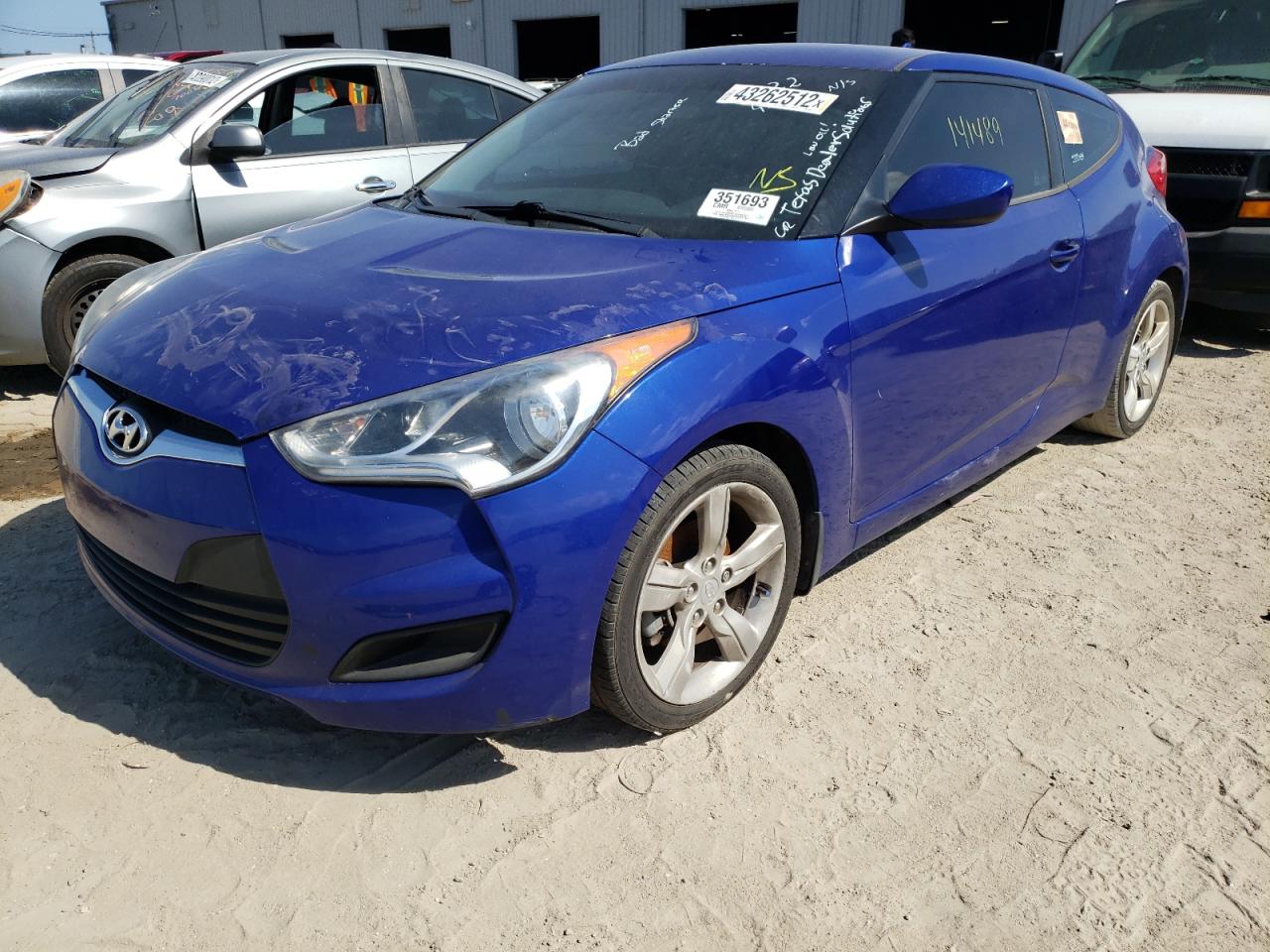 Zdjęcie 2 z aukcji – 2013 HYUNDAI VELOSTER z VIN KMHTC6AD2DU086754