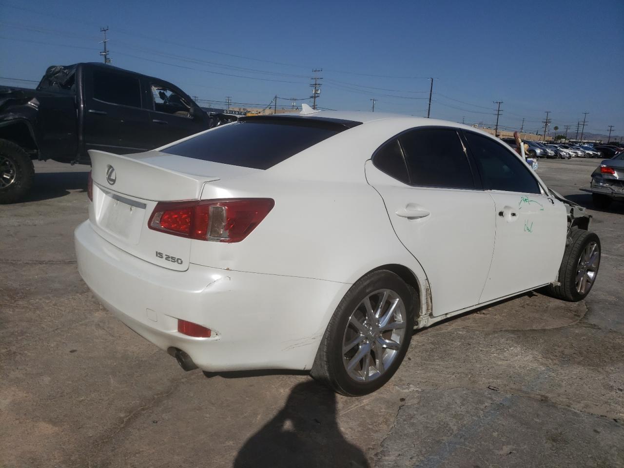 Photo 4 from auction – 2011 LEXUS IS 250 with VIN JTHBF5C27B5132694