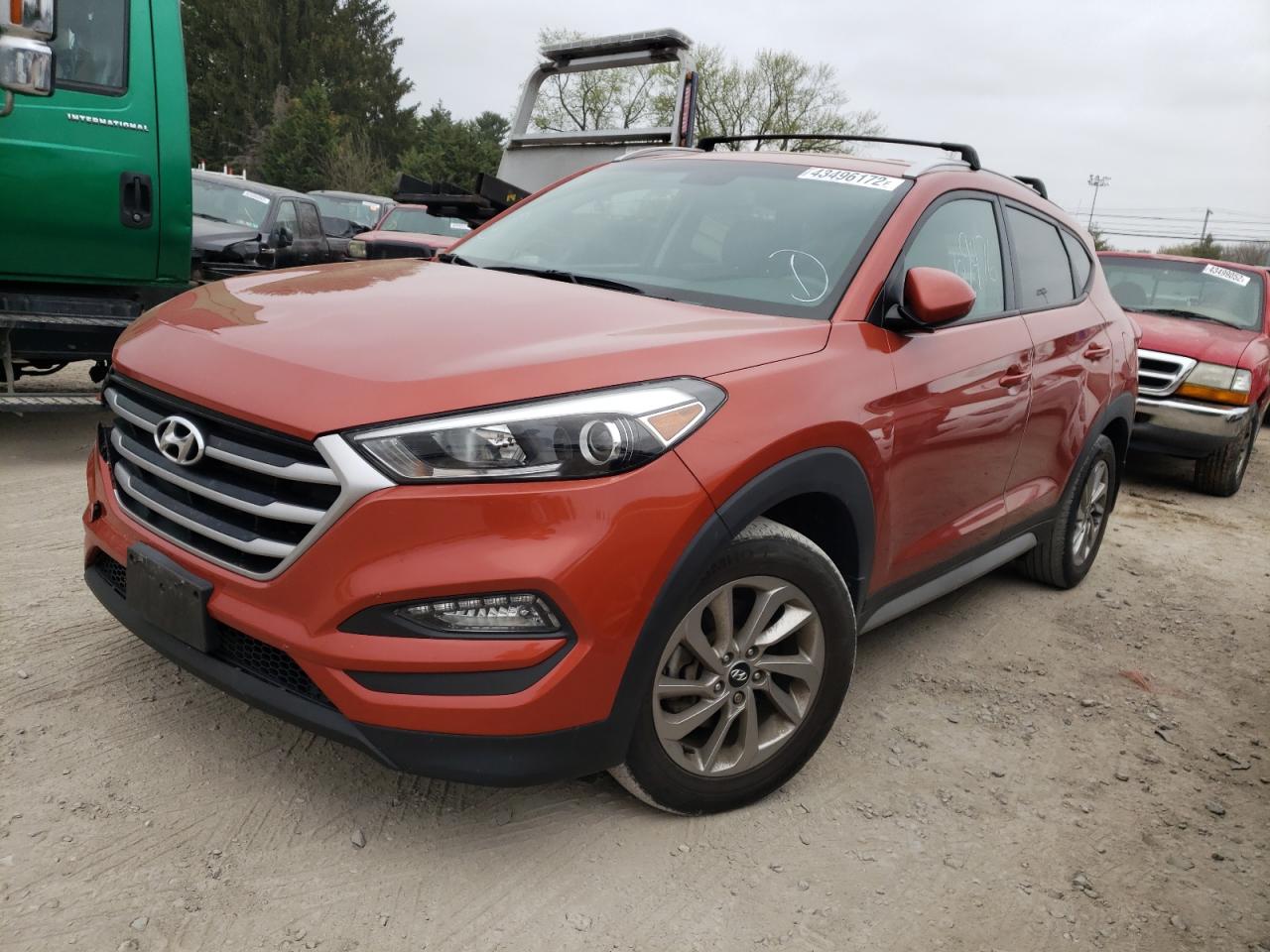 Photo 2 from auction – 2017 HYUNDAI TUCSON LIM with VIN KM8J3CA49HU417776