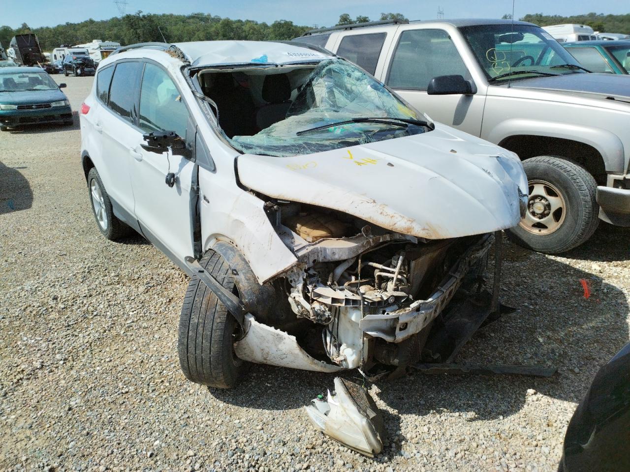 FORD ESCAPE SE 2016 with VIN 1FMCU9G95GUA68531 - Photo from auction