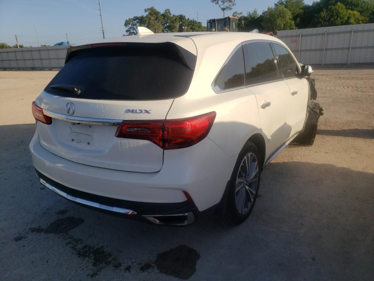 Zdjęcie 4 z aukcji – 2017 ACURA MDX TECHNO z VIN 5FRYD3H52HB014230