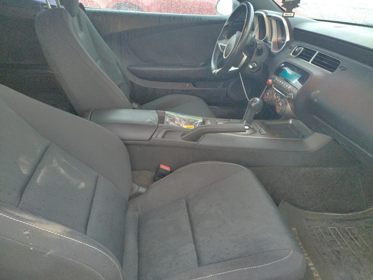 Photo 5 from auction – 2011 CHEVROLET CAMARO LT with VIN 2G1FB3DD6B9203365