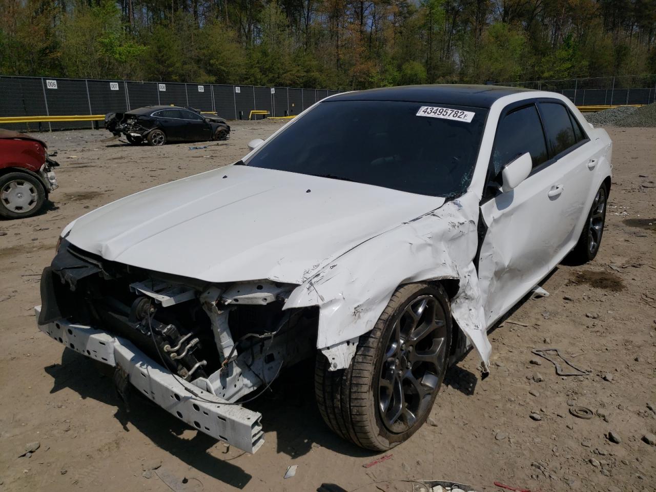 Photo 2 from auction – 2016 CHRYSLER 300 S with VIN 2C3CCABT3GH130298
