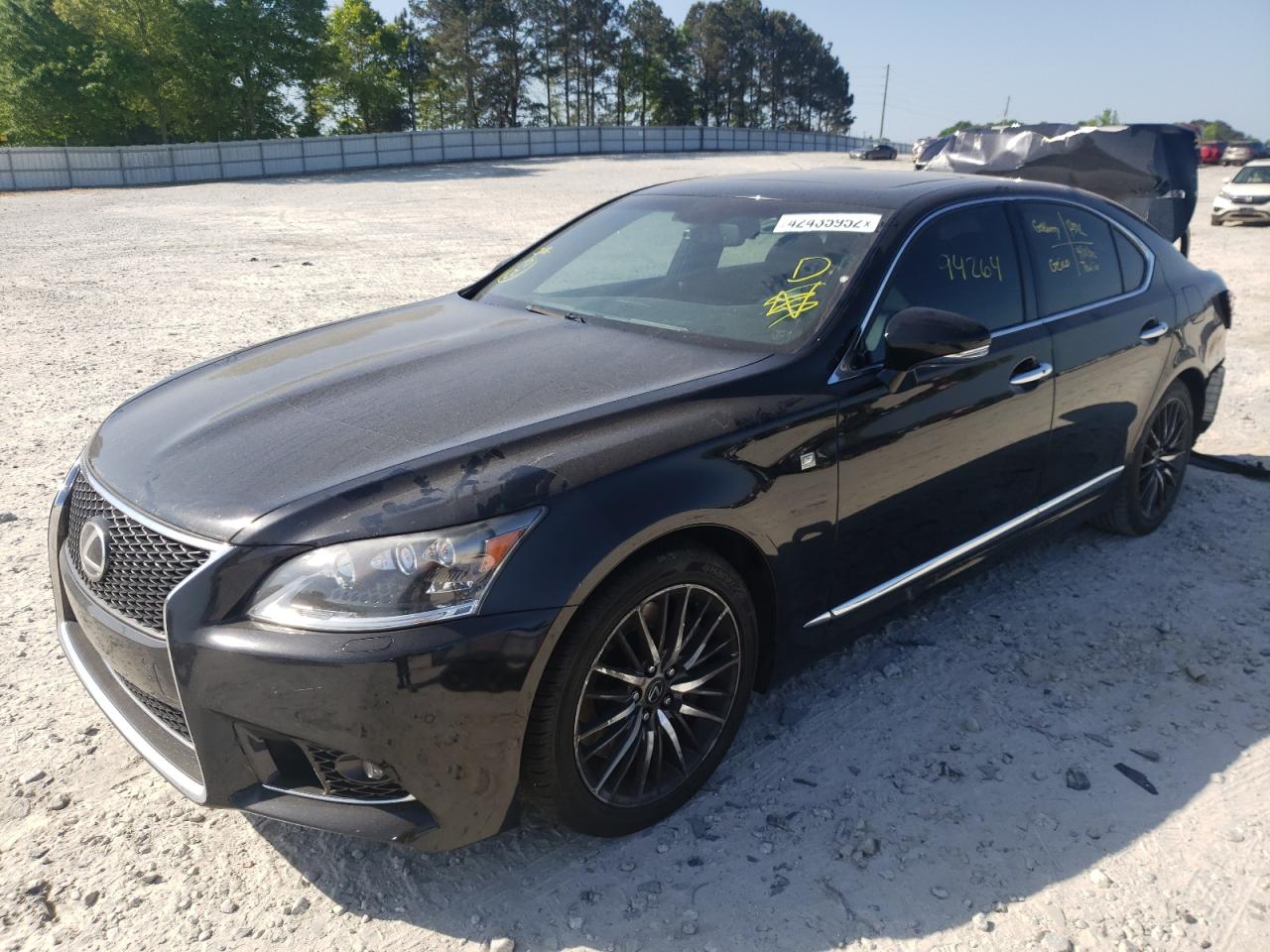 Photo 2 from auction – 2013 LEXUS LS 460 with VIN JTHBL5EF1D5121718