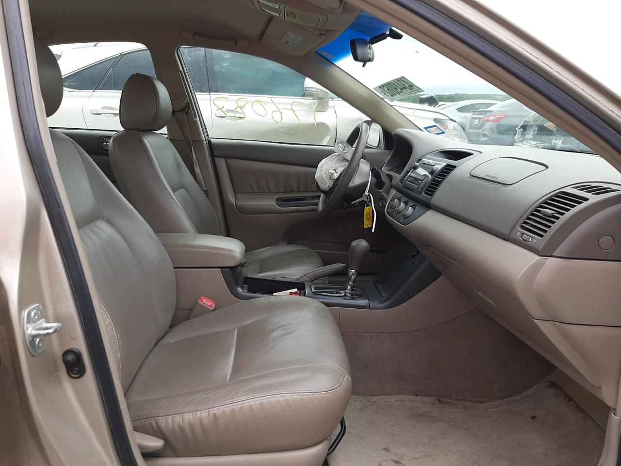 Photo 5 from auction – 2005 TOYOTA CAMRY LE with VIN 4T1BE32K65U095539